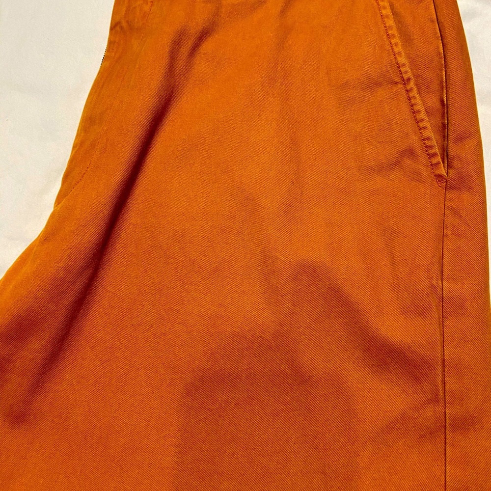 Men’s chino pants